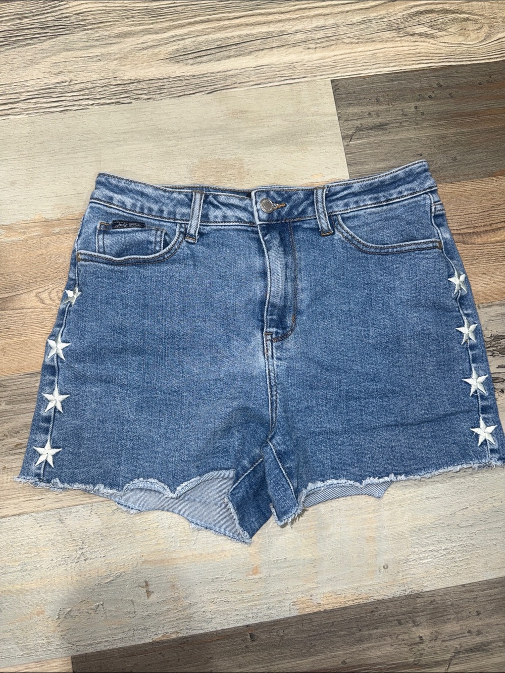 Judy Blue Blue Denim Star-Trim High-Rise Shorts